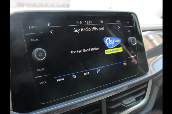 Volkswagen T-Roc 1.5 TSI 150pk DSG Style Navigatie Apple Carplay/Android Auto Digitale Cockpit Climate Control Lichtmetalen velgen