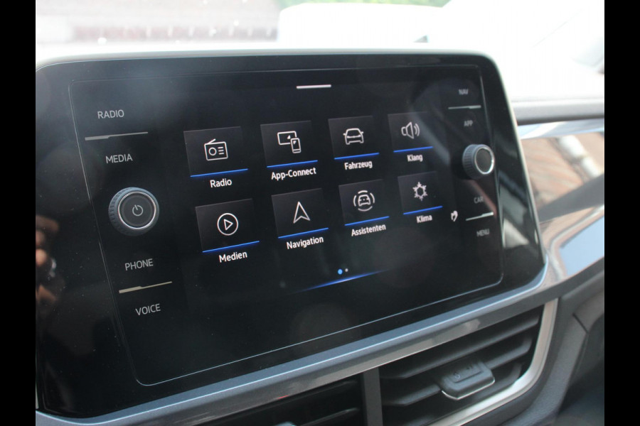 Volkswagen T-Roc 1.5 TSI 150pk DSG Style Navigatie Apple Carplay/Android Auto Digitale Cockpit Climate Control Lichtmetalen velgen