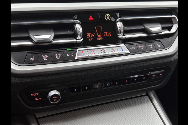 BMW 3 Serie Touring 320i Executive Edition(1e Eig, NL-auto, Dealer onderH, Navi Prof, StoelV, Sportstoelen, Parkeerhulp, Etc)