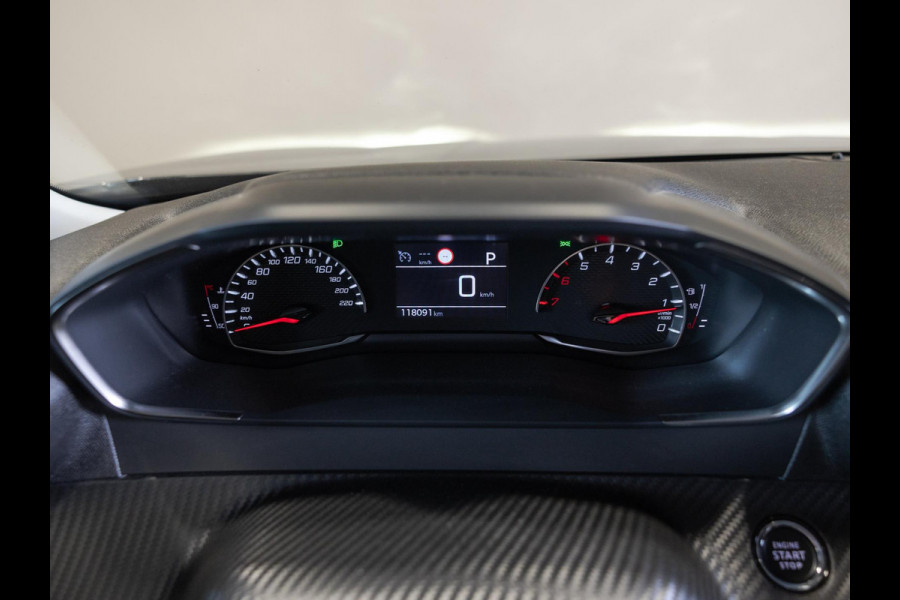 Peugeot 2008 1.2 PureTech Blue Lease Active / 131pk / Trekhaak / Stoelverwarming / Apple CarPlay /