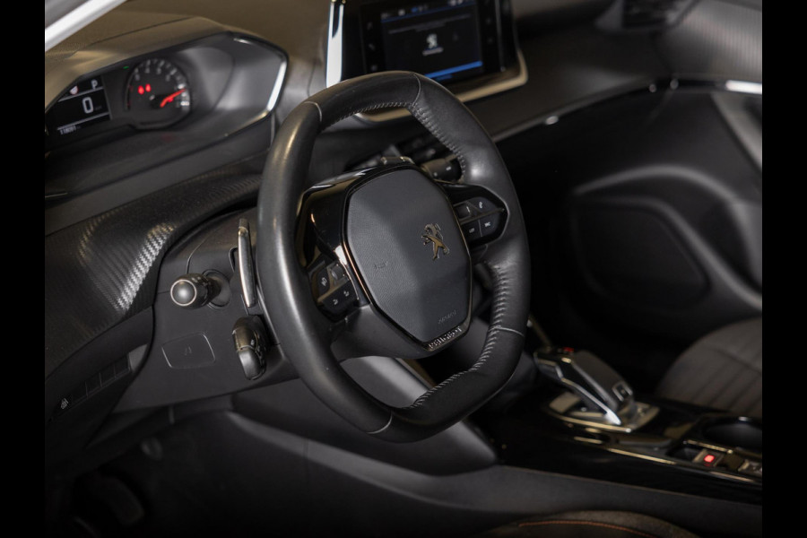 Peugeot 2008 1.2 PureTech Blue Lease Active / 131pk / Trekhaak / Stoelverwarming / Apple CarPlay /