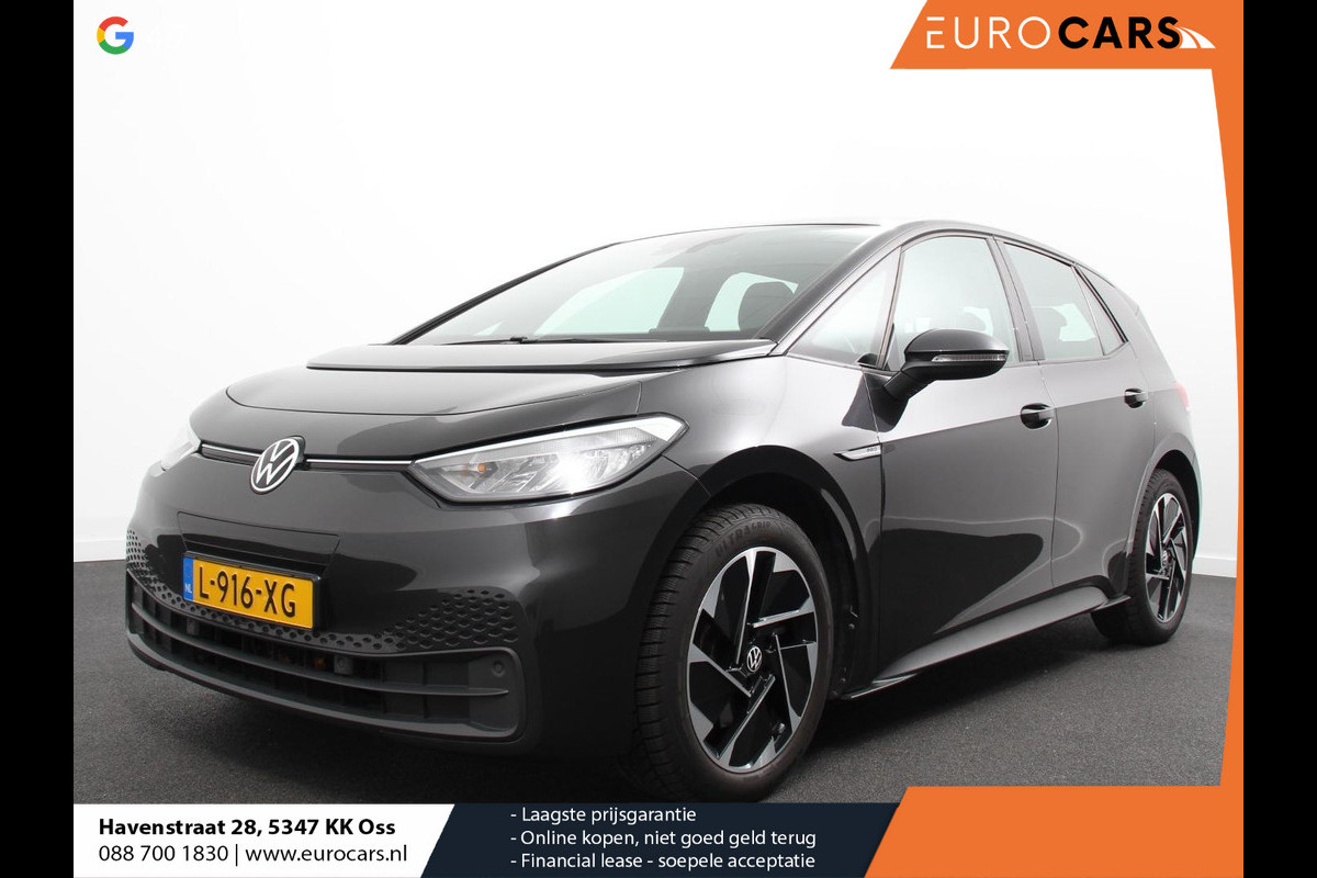 Volkswagen ID.3 Life 58 kWh Climate control Navigatie Cruise control Parkeersensoren voor + achter LED Voorstoelen verwarmd Apple Carplay/ Android Auto Volkswagen ID.3 Life 58 kWh Climate control Navigatie Cruise control Parkeersensoren voor + achter LED Voorstoelen verwarmd Apple Carplay/ Android Auto