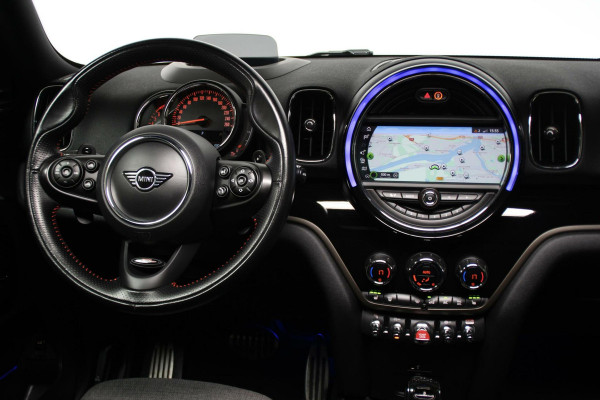 MINI Countryman 2.0 Cooper S JCW Automaat 192 PK Facelift |PANORAMADAK, CARPLAY, STOELVERWARMING, HUD, TREKHAAK, HARMAN/KARDON, PDC, LED|