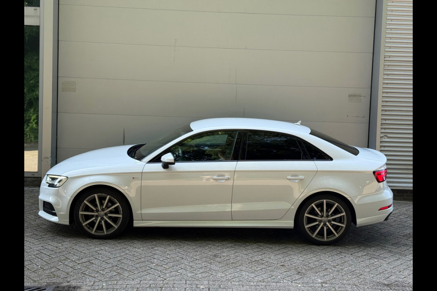 Audi A3 Limousine 1.5 TFSI CoD Sport S Line Edition l ACC l Climate l Navi l Bi-Xenon l