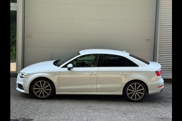 Audi A3 Limousine 1.5 TFSI CoD Sport S Line Edition l ACC l Climate l Navi l Bi-Xenon l