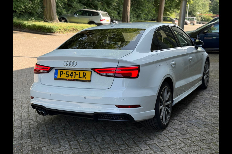 Audi A3 Limousine 1.5 TFSI CoD Sport S Line Edition l ACC l Climate l Navi l Bi-Xenon l