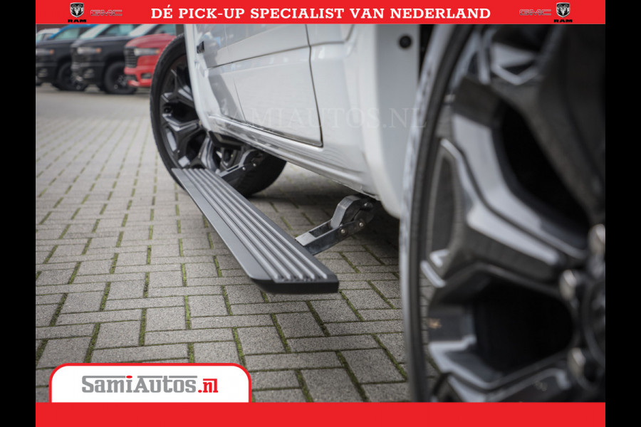 Dodge Ram 1500 Limited Night | 5.7 V8 Hemi Full Option | Comfortabele Dubbele Cabine met Royale 5 Zitplaatsen | De Meest Luxe en Volle Pick-Up in zijn Klasse | BPM vrij | Nu Leverbaar uit Voorraad | Voorraad Nr v45lpr