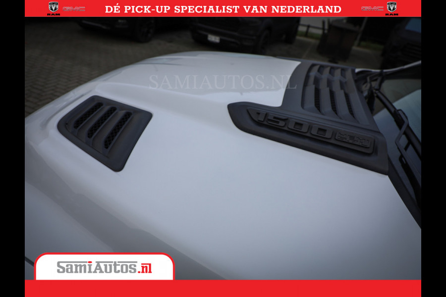 Dodge Ram 1500 Limited Night | 5.7 V8 Hemi Full Option | Comfortabele Dubbele Cabine met Royale 5 Zitplaatsen | De Meest Luxe en Volle Pick-Up in zijn Klasse | BPM vrij | Nu Leverbaar uit Voorraad | Voorraad Nr v45lpr
