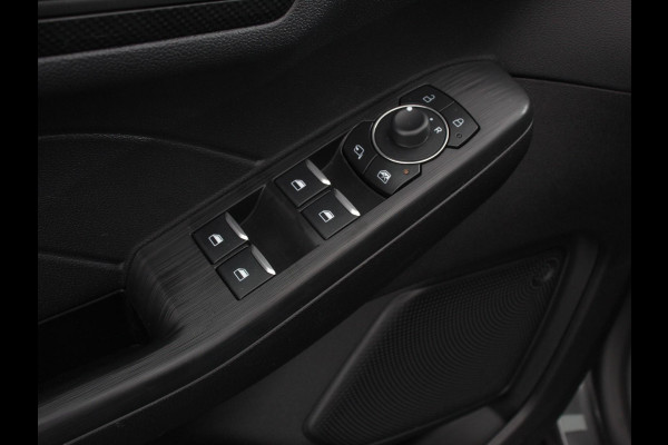 Ford Kuga 2.5 PHEV 225pk ST-Line X | Navigatie | Apple Carplay/Android Auto | Parkeersensoren | Camera | Adaptive Cruise Control | Blind Spot Assist | Elektrische achterklep | Stuurverwarming | Park Assist | LED-koplampen |