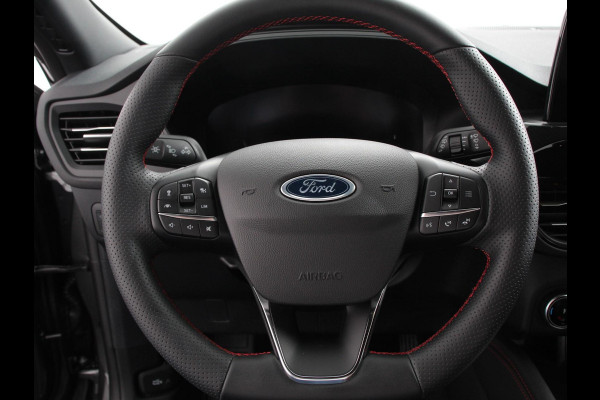 Ford Kuga 2.5 PHEV 225pk ST-Line X | Navigatie | Apple Carplay/Android Auto | Parkeersensoren | Camera | Adaptive Cruise Control | Blind Spot Assist | Elektrische achterklep | Stuurverwarming | Park Assist | LED-koplampen |