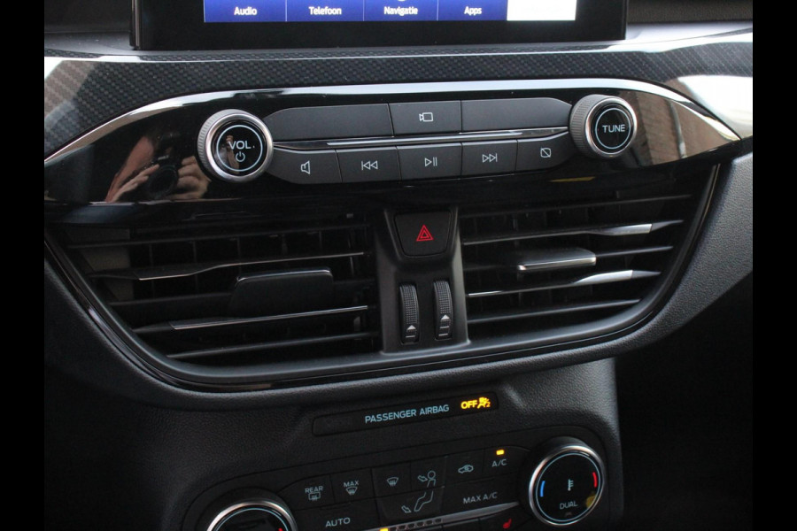 Ford Kuga 2.5 PHEV 225pk ST-Line X | Navigatie | Apple Carplay/Android Auto | Parkeersensoren | Camera | Adaptive Cruise Control | Blind Spot Assist | Elektrische achterklep | Stuurverwarming | Park Assist | LED-koplampen |