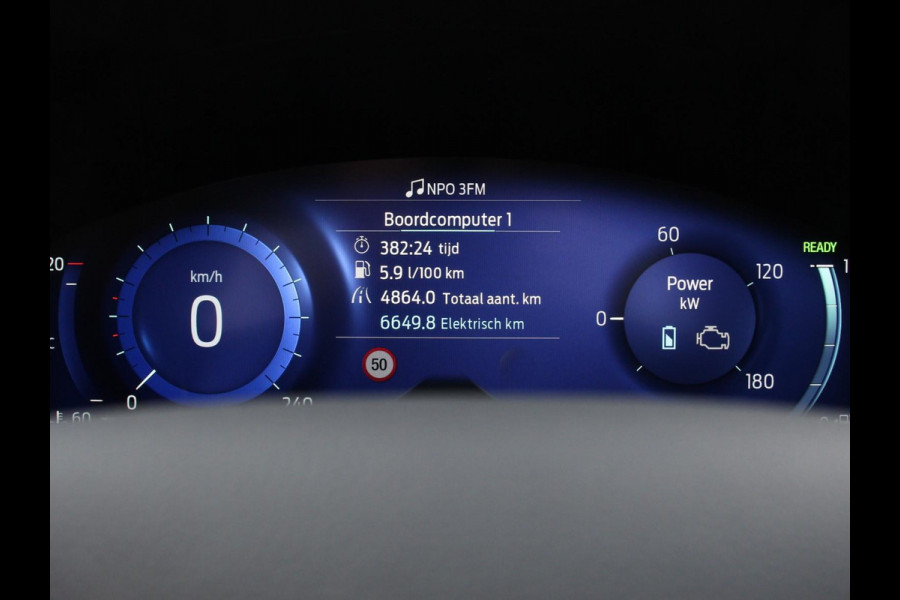 Ford Kuga 2.5 PHEV 225pk ST-Line X | Navigatie | Apple Carplay/Android Auto | Parkeersensoren | Camera | Adaptive Cruise Control | Blind Spot Assist | Elektrische achterklep | Stuurverwarming | Park Assist | LED-koplampen |