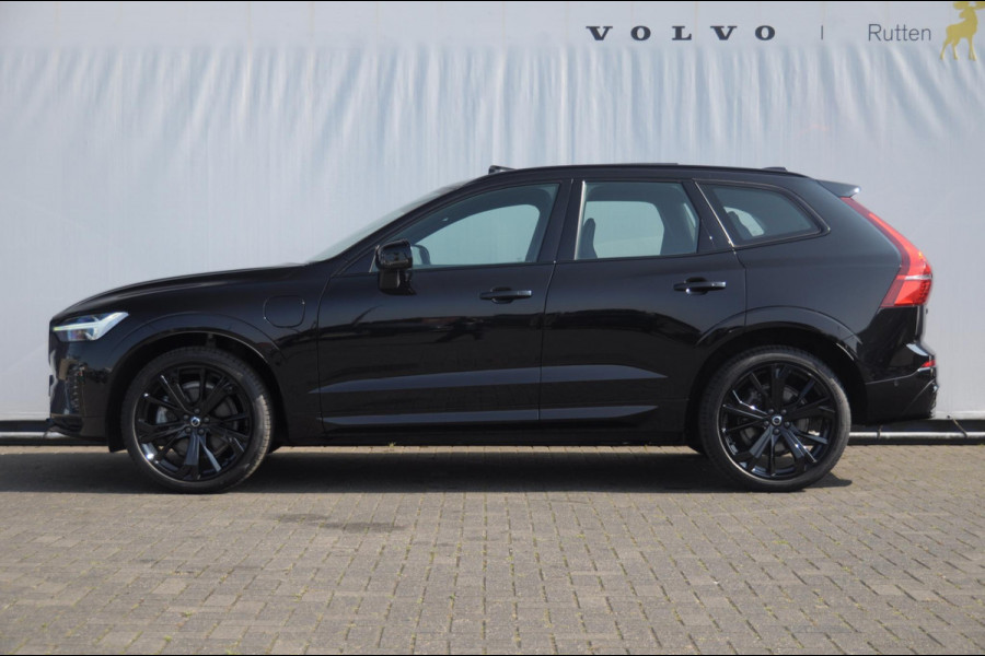 Volvo XC60 T6 350PK Automaat Plus Black Edition Adaptieve cruise control / BLIS / Pakeersensoren met camera / Elektrische stoelen / Navigatie / 360 Camera / Head-up Display / Panoramadak / Bowers & Wilkins / 21'' Velgen /