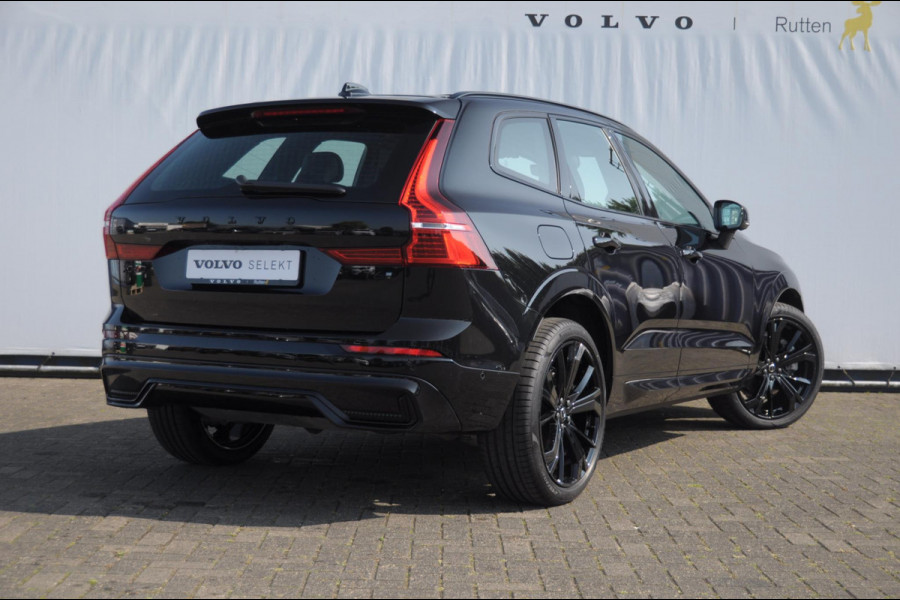 Volvo XC60 T6 350PK Automaat Plus Black Edition Adaptieve cruise control / BLIS / Pakeersensoren met camera / Elektrische stoelen / Navigatie / 360 Camera / Head-up Display / Panoramadak / Bowers & Wilkins / 21'' Velgen /