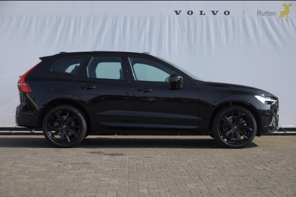Volvo XC60 T6 350PK Automaat Plus Black Edition Adaptieve cruise control / BLIS / Pakeersensoren met camera / Elektrische stoelen / Navigatie / 360 Camera / Head-up Display / Panoramadak / Bowers & Wilkins / 21'' Velgen /