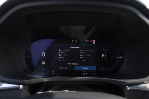 Volvo XC60 T6 350PK Automaat Plus Black Edition Adaptieve cruise control / BLIS / Pakeersensoren met camera / Elektrische stoelen / Navigatie / 360 Camera / Head-up Display / Panoramadak / Bowers & Wilkins / 21'' Velgen /