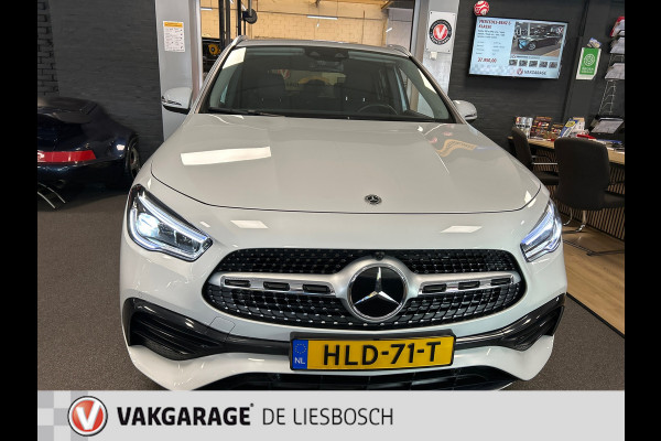 Mercedes-Benz GLA 250 e AMG Line / camera / Navigatie / sfeer verlichting / led verlichting