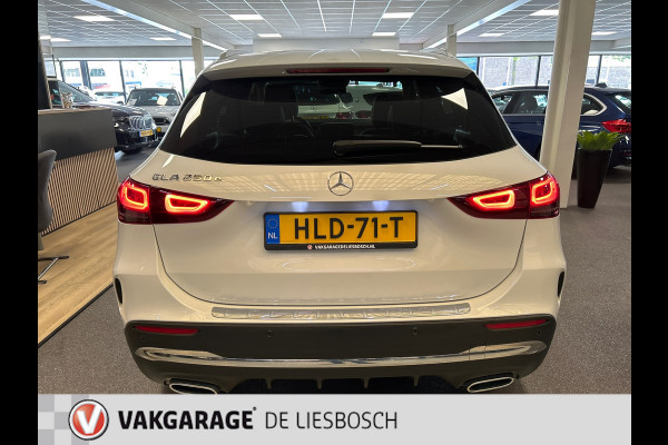 Mercedes-Benz GLA 250 e AMG Line / camera / Navigatie / sfeer verlichting / led verlichting