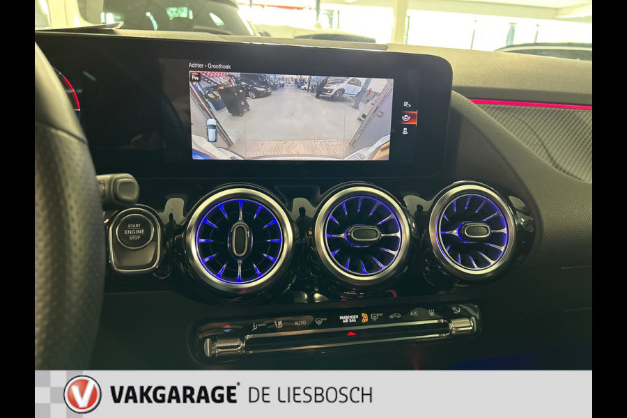 Mercedes-Benz GLA 250 e AMG Line / camera / Navigatie / sfeer verlichting / led verlichting