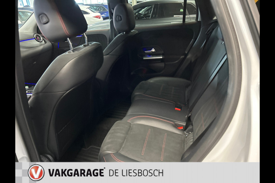 Mercedes-Benz GLA 250 e AMG Line / camera / Navigatie / sfeer verlichting / led verlichting
