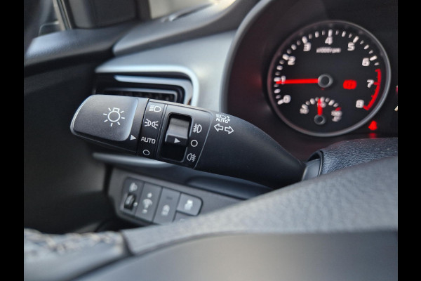 Kia Stonic 1.0 T-GDi MHEV DynamicLine | Navigatie | Climate | Cruise | Camera | PDC |