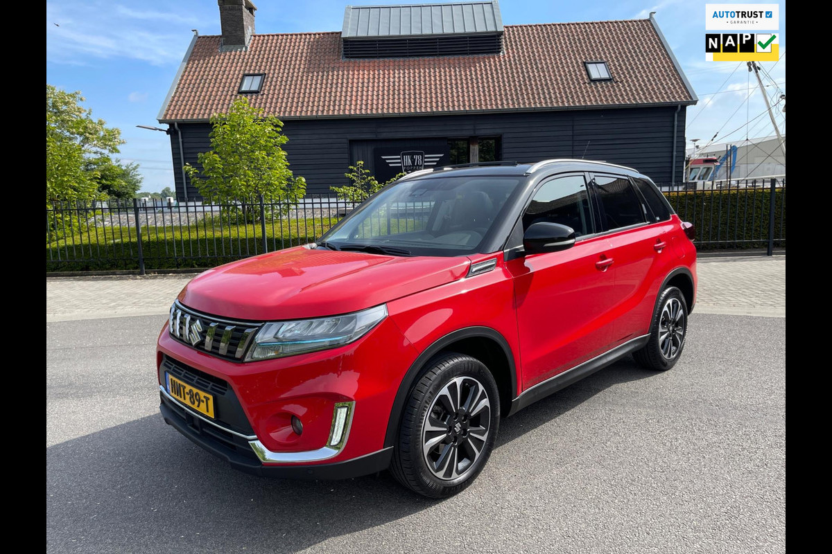 Suzuki Vitara 1.4 Boosterjet Hybrid AllGrip Automaat Camera Panoramadak Navigatie Suzuki Vitara 1.4 Boosterjet Hybrid AllGrip Automaat Camera Panoramadak Navigatie