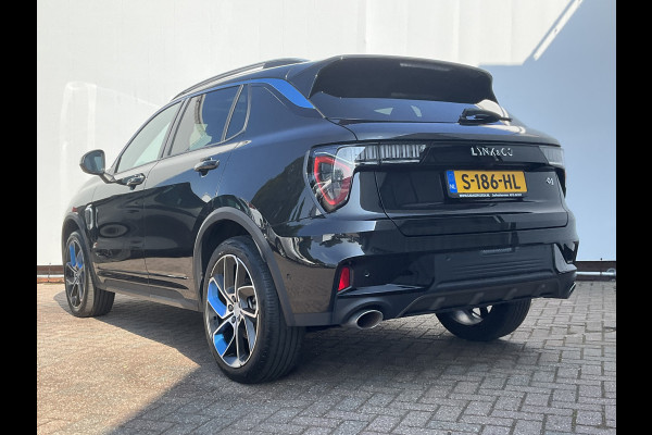 Lynk & Co 01 1.5 262PK PHEV Caplay 360°Cam Stoellverw. Pano.dak Plug-in