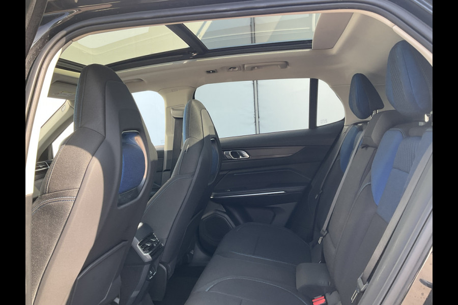 Lynk & Co 01 1.5 262PK PHEV Caplay 360°Cam Stoellverw. Pano.dak Plug-in