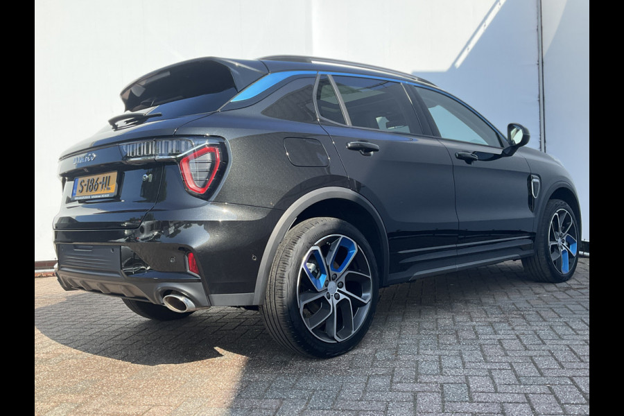 Lynk & Co 01 1.5 262PK PHEV Caplay 360°Cam Stoellverw. Pano.dak Plug-in