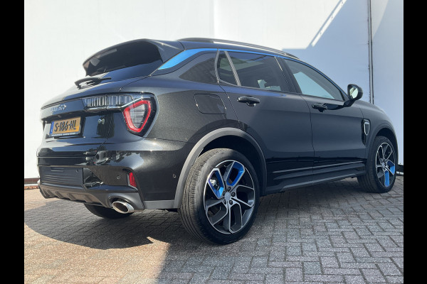 Lynk & Co 01 1.5 262PK PHEV Caplay 360°Cam Stoellverw. Pano.dak Plug-in
