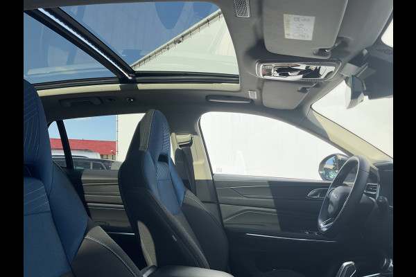 Lynk & Co 01 1.5 262PK PHEV Caplay 360°Cam Stoellverw. Pano.dak Plug-in