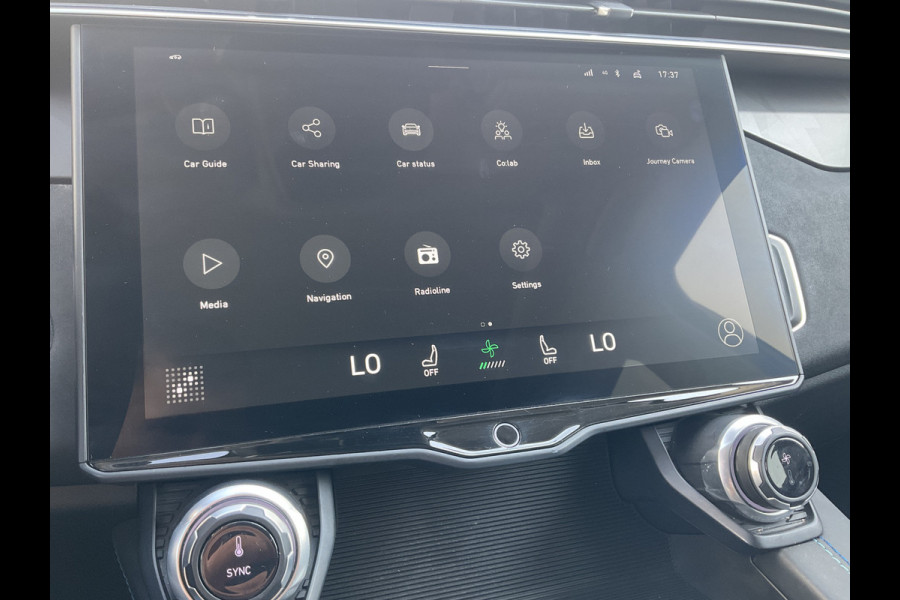 Lynk & Co 01 1.5 262PK PHEV Caplay 360°Cam Stoellverw. Pano.dak Plug-in