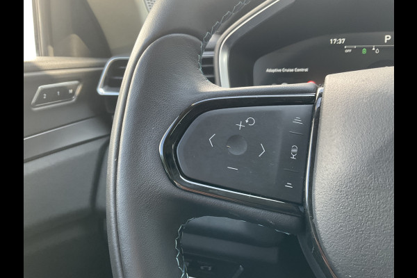 Lynk & Co 01 1.5 262PK PHEV Caplay 360°Cam Stoellverw. Pano.dak Plug-in