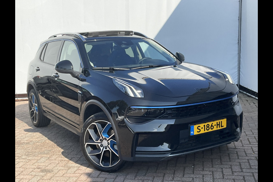 Lynk & Co 01 1.5 262PK PHEV Caplay 360°Cam Stoellverw. Pano.dak Plug-in