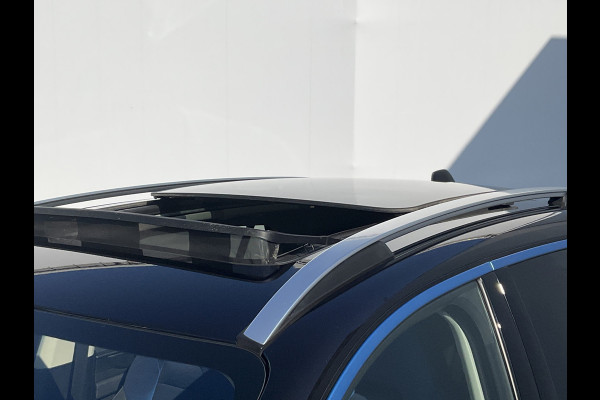 Lynk & Co 01 1.5 262PK PHEV Caplay 360°Cam Stoellverw. Pano.dak Plug-in