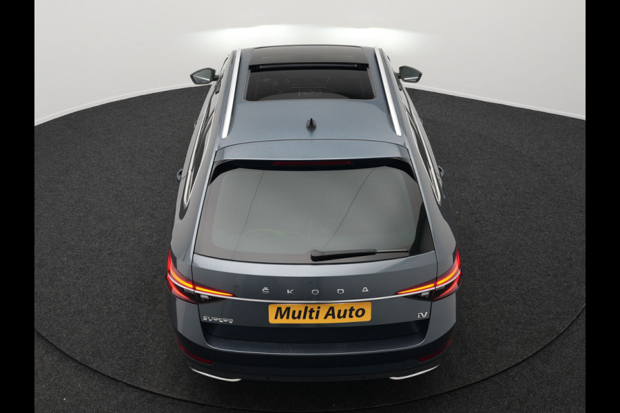 Škoda Superb Combi 1.4 TSI iV Laurin & Klement Plug in Hybrid 218pk PHEV | Trekhaak af Fabriek | Panodak | Carplay |  Lederen Stoelen Memory/Massage | Adaptive Cruise | Sfeerverlichting | 360 Camera | Crystal LED | Virtual | Premium Audio | DAB |