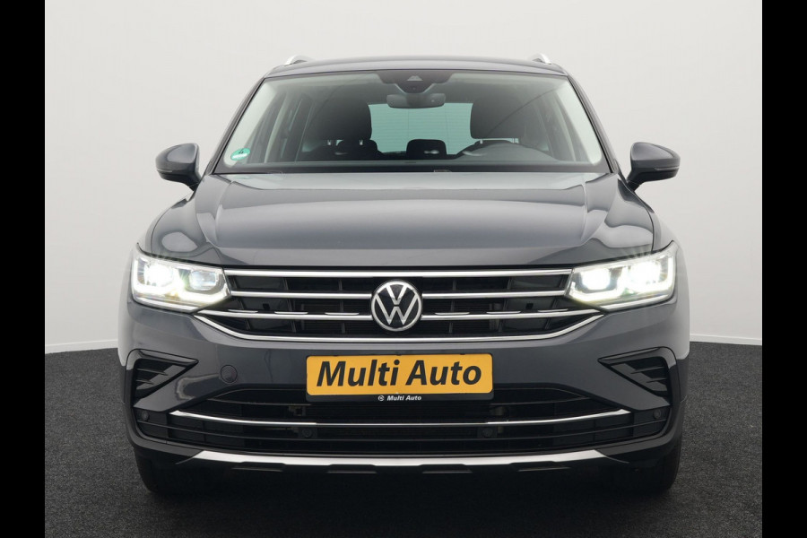 Volkswagen Tiguan 1.4 TSI Elegance Plug In Hybrid 245pk | PHEV | Trekhaak af Fabriek | Adaptive Cruise | Stuur/Stoel Verwarming | IQ Light | 18"L.M |  Carplay | Camera | Digitaal Cockpit |