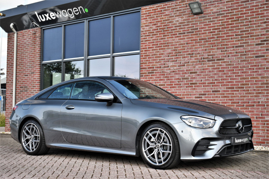 Mercedes-Benz E-Klasse Coupé 200 AMG Line Facelift | Night | Widescreen | Camera