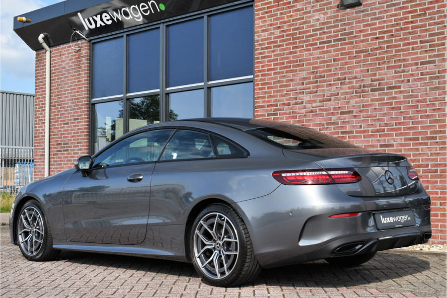 Mercedes-Benz E-Klasse Coupé 200 AMG Line Facelift | Night | Widescreen | Camera