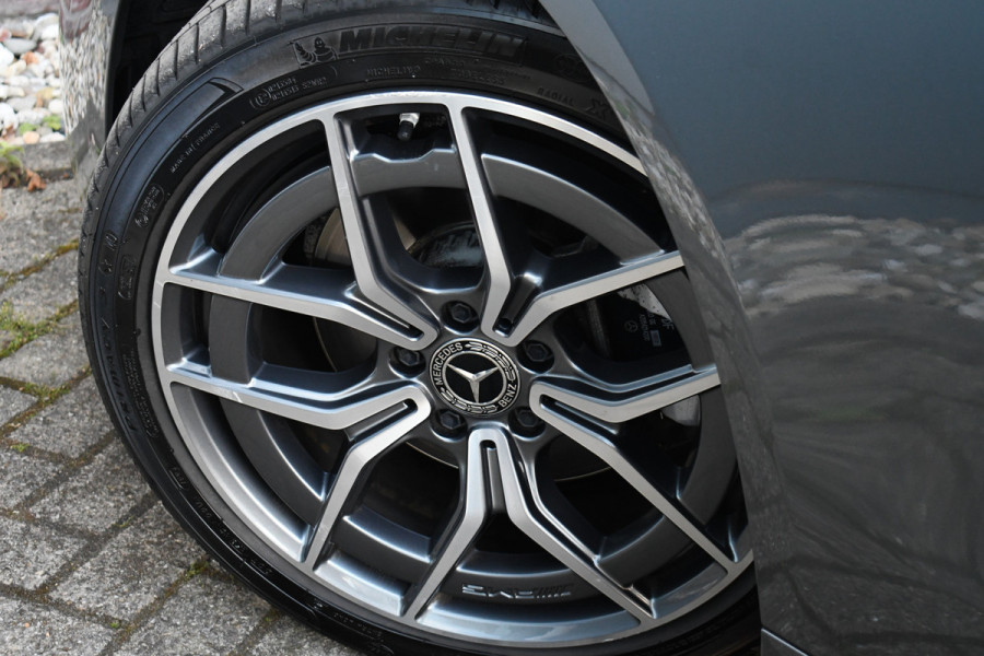 Mercedes-Benz E-Klasse Coupé 200 AMG Line Facelift | Night | Widescreen | Camera