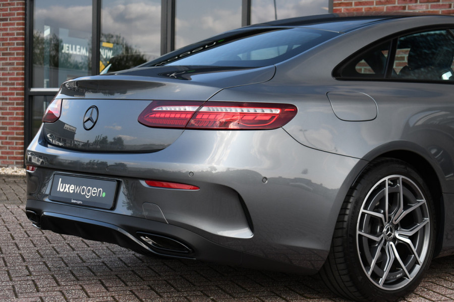 Mercedes-Benz E-Klasse Coupé 200 AMG Line Facelift | Night | Widescreen | Camera