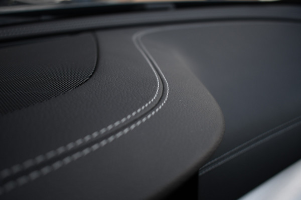 Mercedes-Benz E-Klasse Coupé 200 AMG Line Facelift | Night | Widescreen | Camera