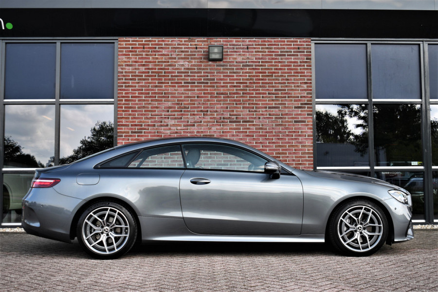 Mercedes-Benz E-Klasse Coupé 200 AMG Line Facelift | Night | Widescreen | Camera