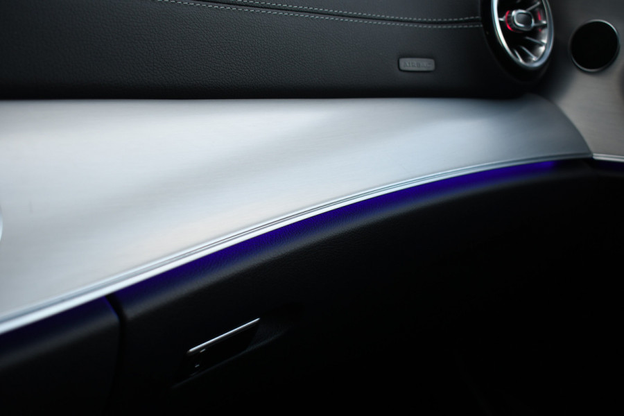 Mercedes-Benz E-Klasse Coupé 200 AMG Line Facelift | Night | Widescreen | Camera