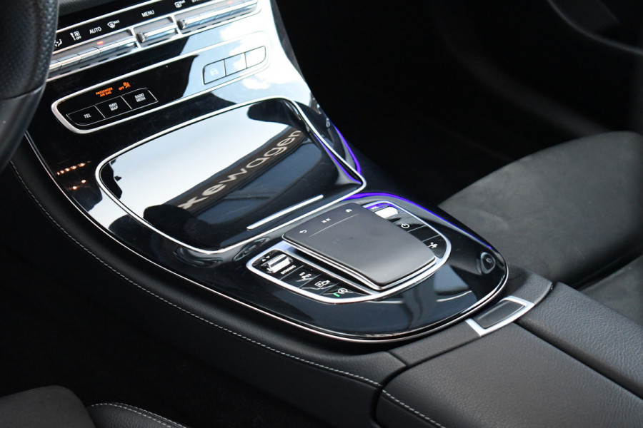 Mercedes-Benz E-Klasse Coupé 200 AMG Line Facelift | Night | Widescreen | Camera