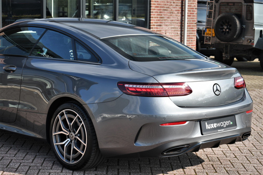 Mercedes-Benz E-Klasse Coupé 200 AMG Line Facelift | Night | Widescreen | Camera