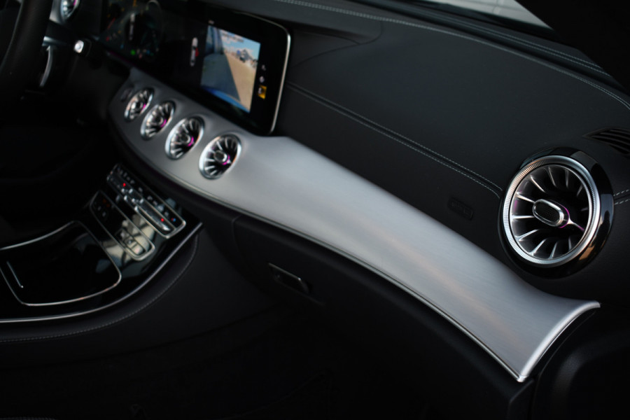 Mercedes-Benz E-Klasse Coupé 200 AMG Line Facelift | Night | Widescreen | Camera