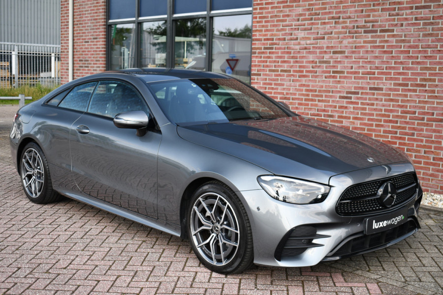 Mercedes-Benz E-Klasse Coupé 200 AMG Line Facelift | Night | Widescreen | Camera