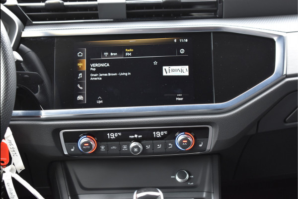 Audi Q3 35 TFSI S-Line Black Ed Matrix Leder Trekhaak Apple Carplay 19 Inch