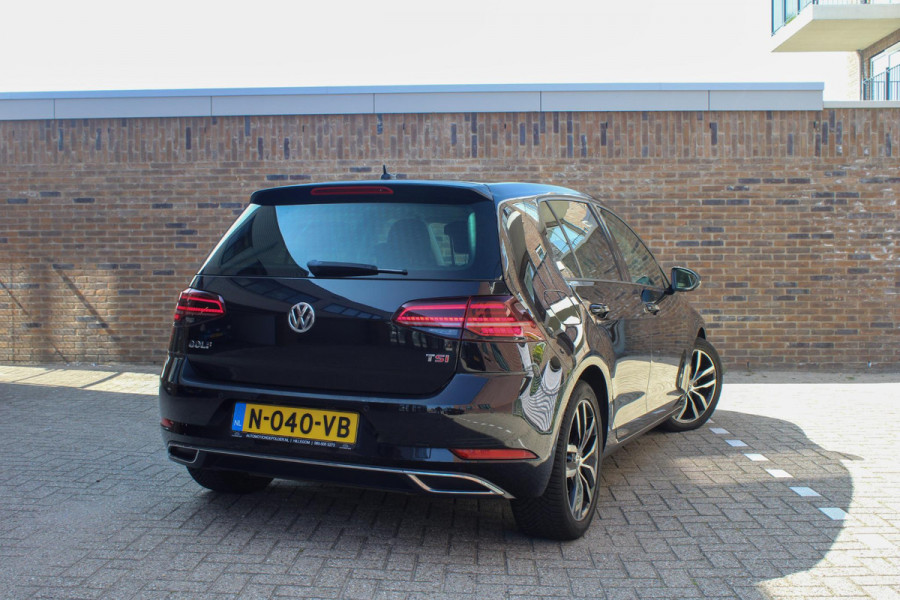 Volkswagen Golf 1.4 TSI Highl Busi R-line | ACC | Camera | Stoel VW | Carplay